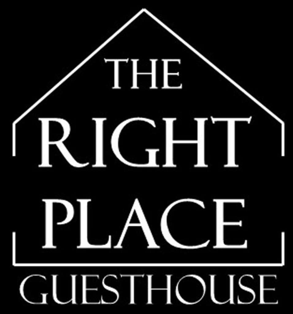 The Right Place - Guest House Rome Logo photo